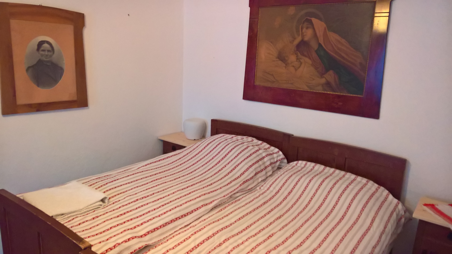 The cozy master bedroom.